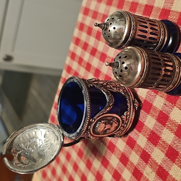 Vintage French Silver and Blue Decorative Set - Picture 4 of 6